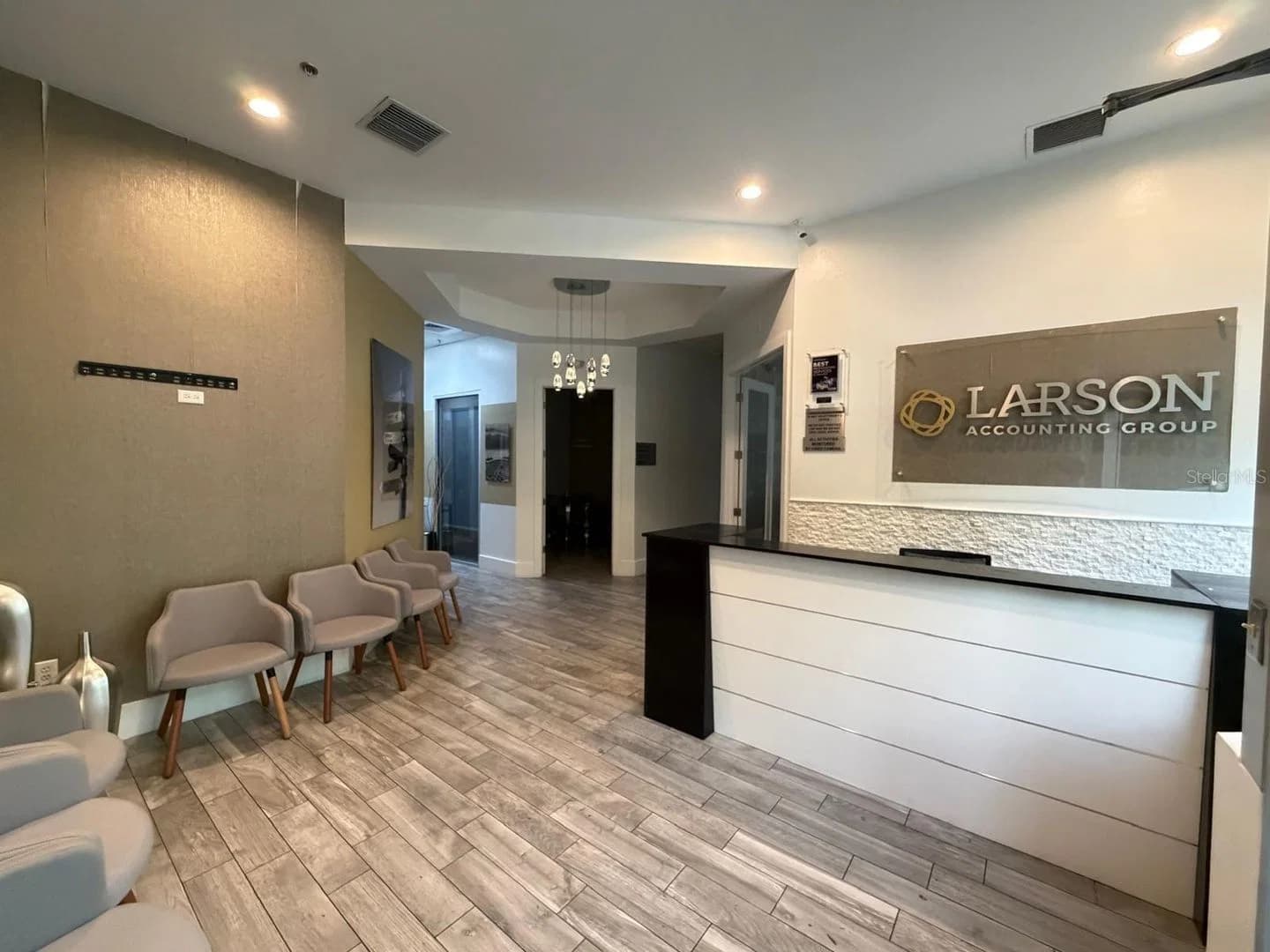 7901 KINGSPOINTE, Orlando, FL 32819