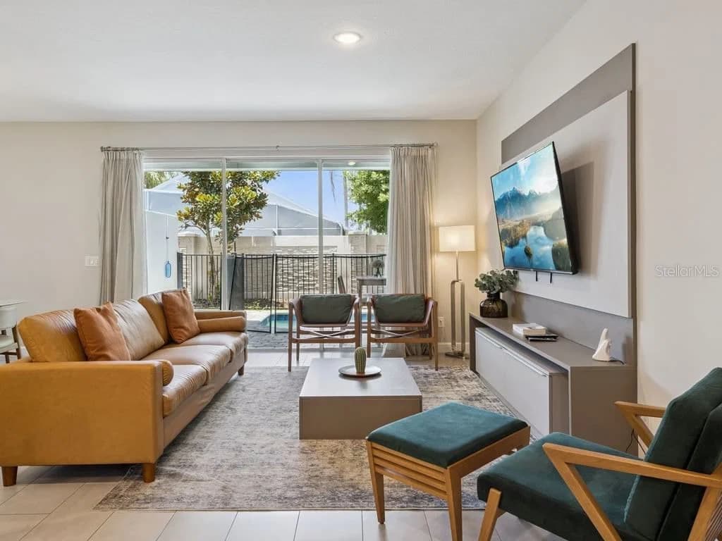 7965 FORMOSA VALLEY 4