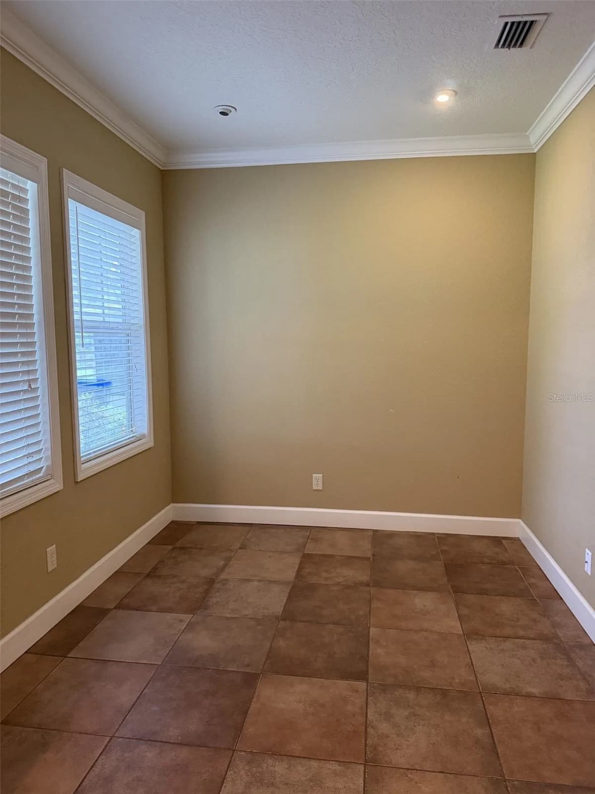 3613 SUMMERLIN 5