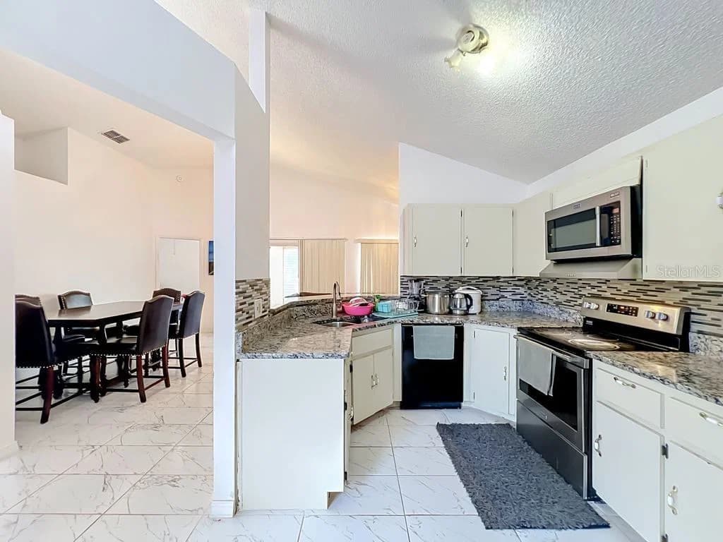 3549 SPRING LAND 3
