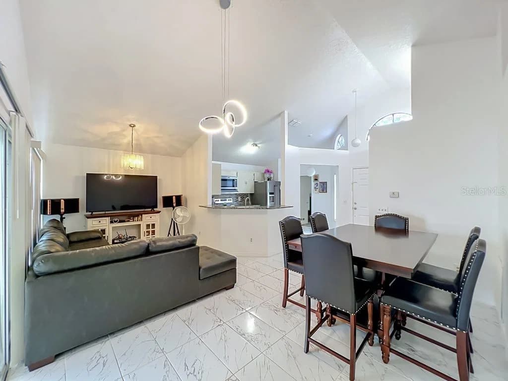 3549 SPRING LAND 4