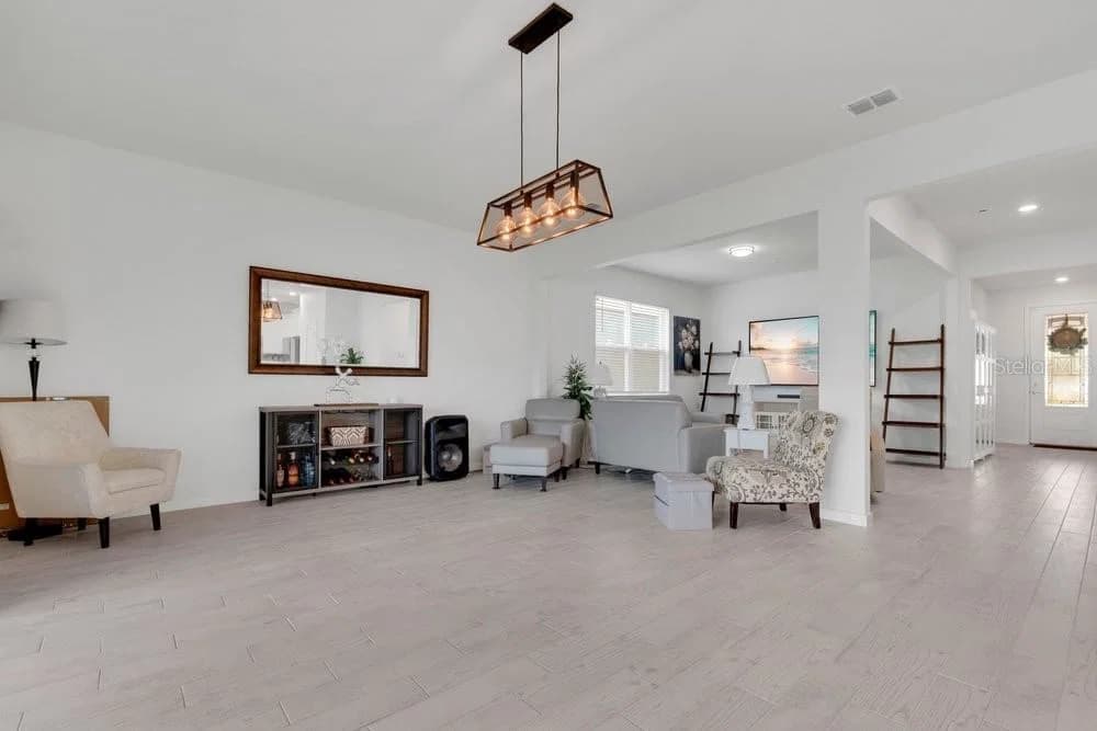 1457 GRAND PALM 5