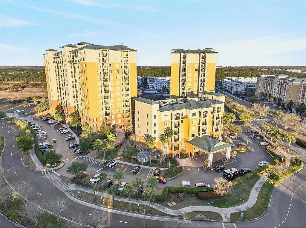 8101 RESORT VILLAGE, Orlando, FL 32821