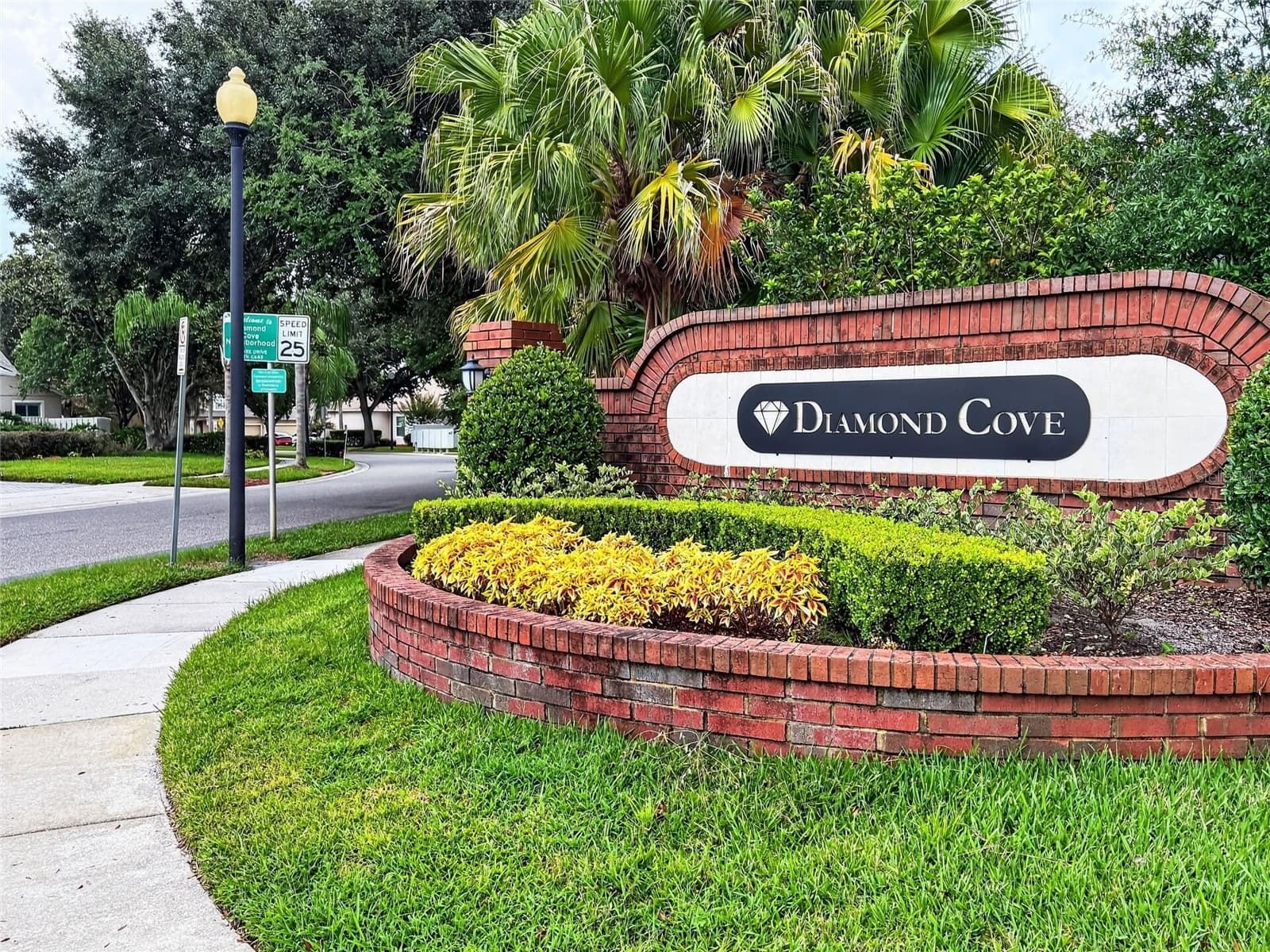 8040 SOLITAIRE, Orlando, FL 32836