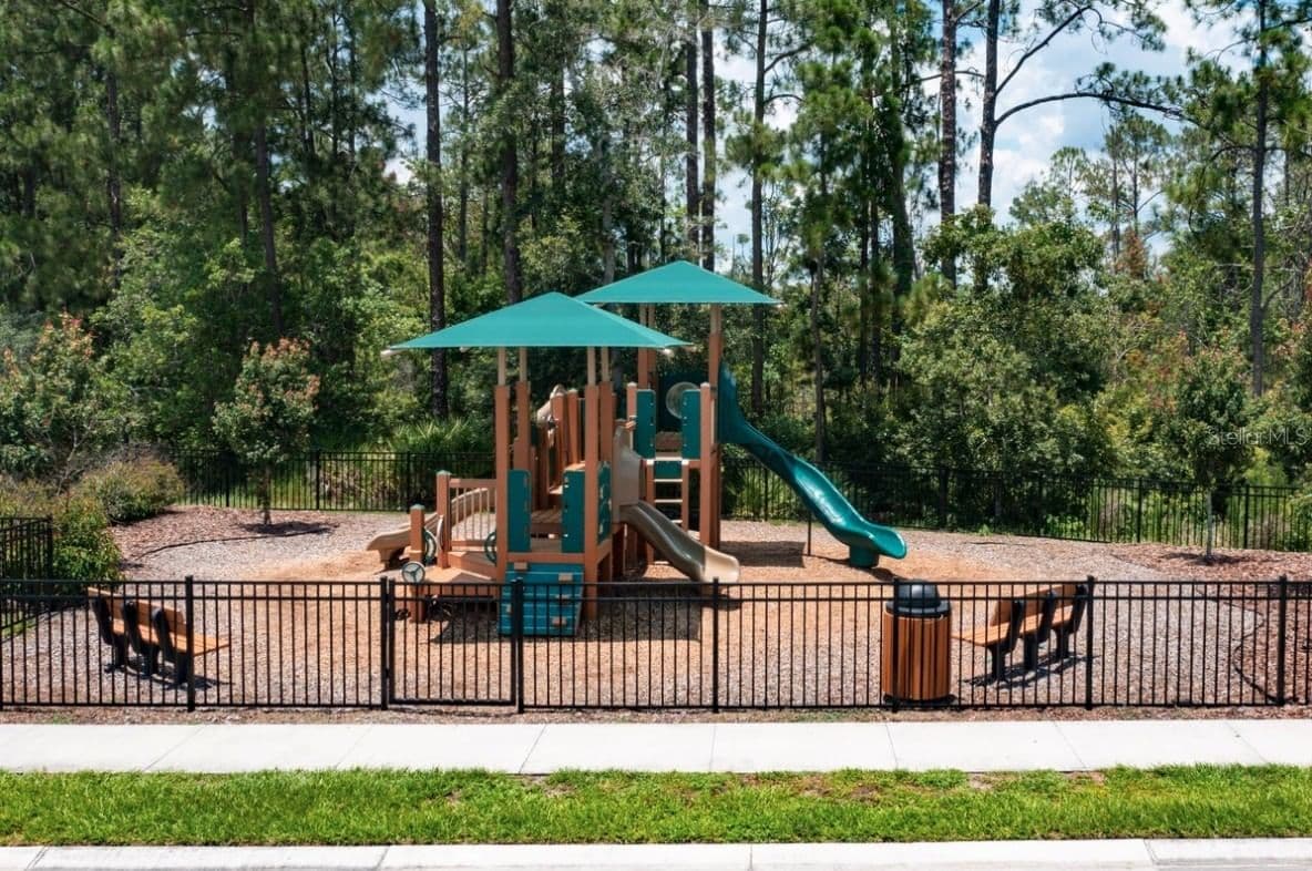1441 SAWGRASS HAMMOCK 4