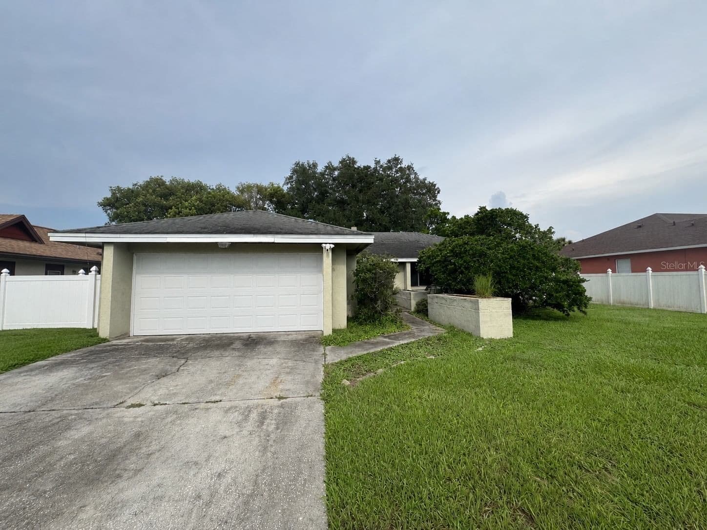 2419 AMBERLY, Orlando, FL 32833