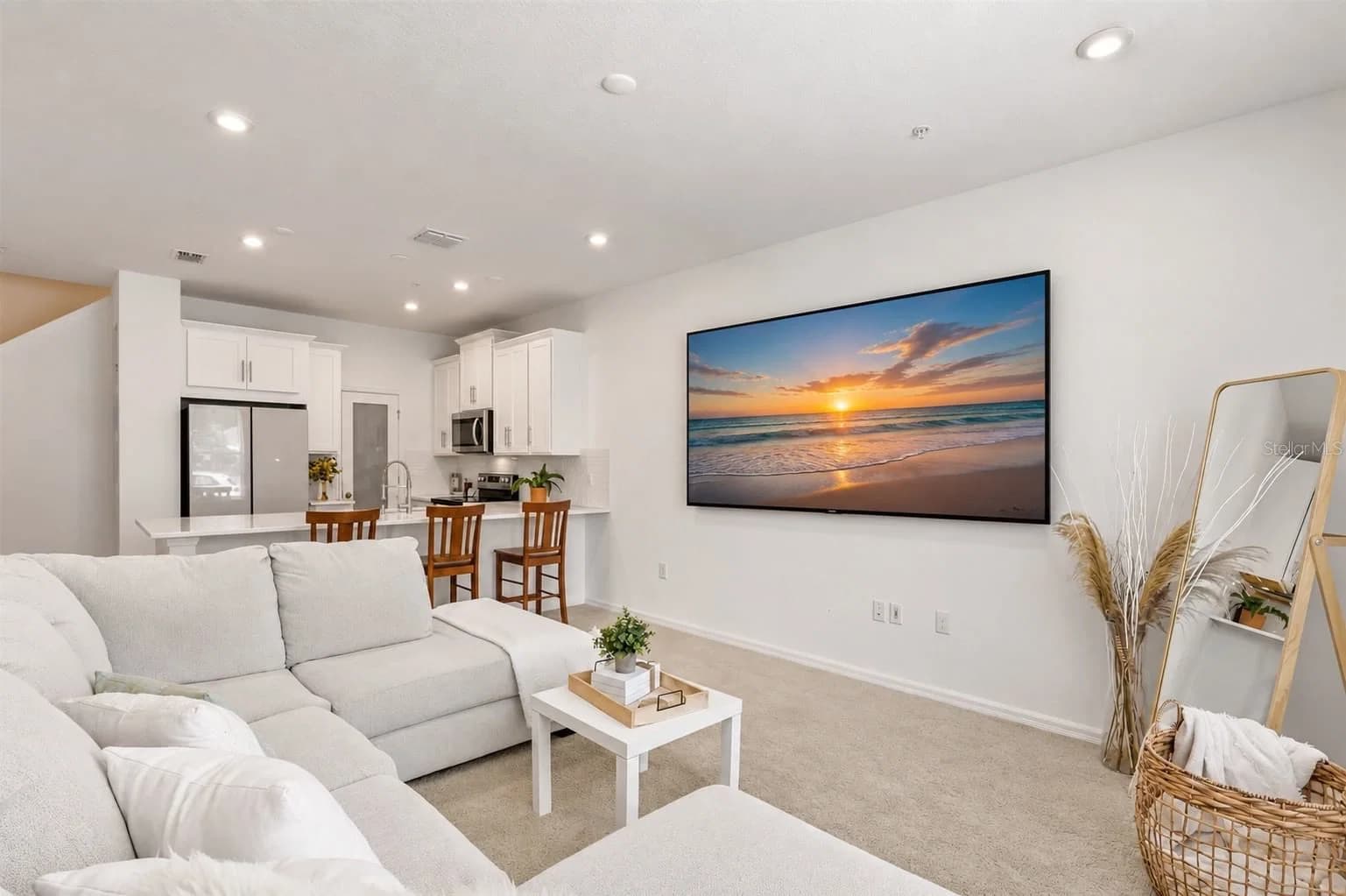 10245 HIGHLINE CREST 2