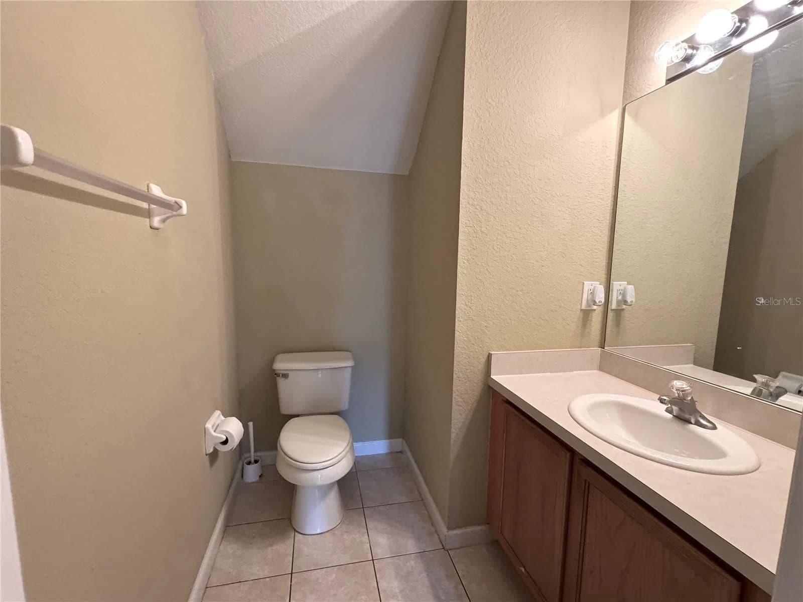 2908 LANGDON 4