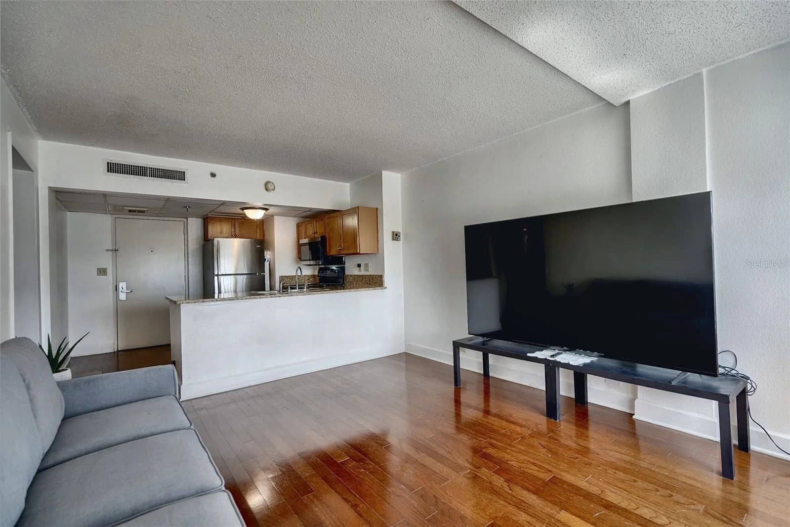 151 WASHINGTON 4