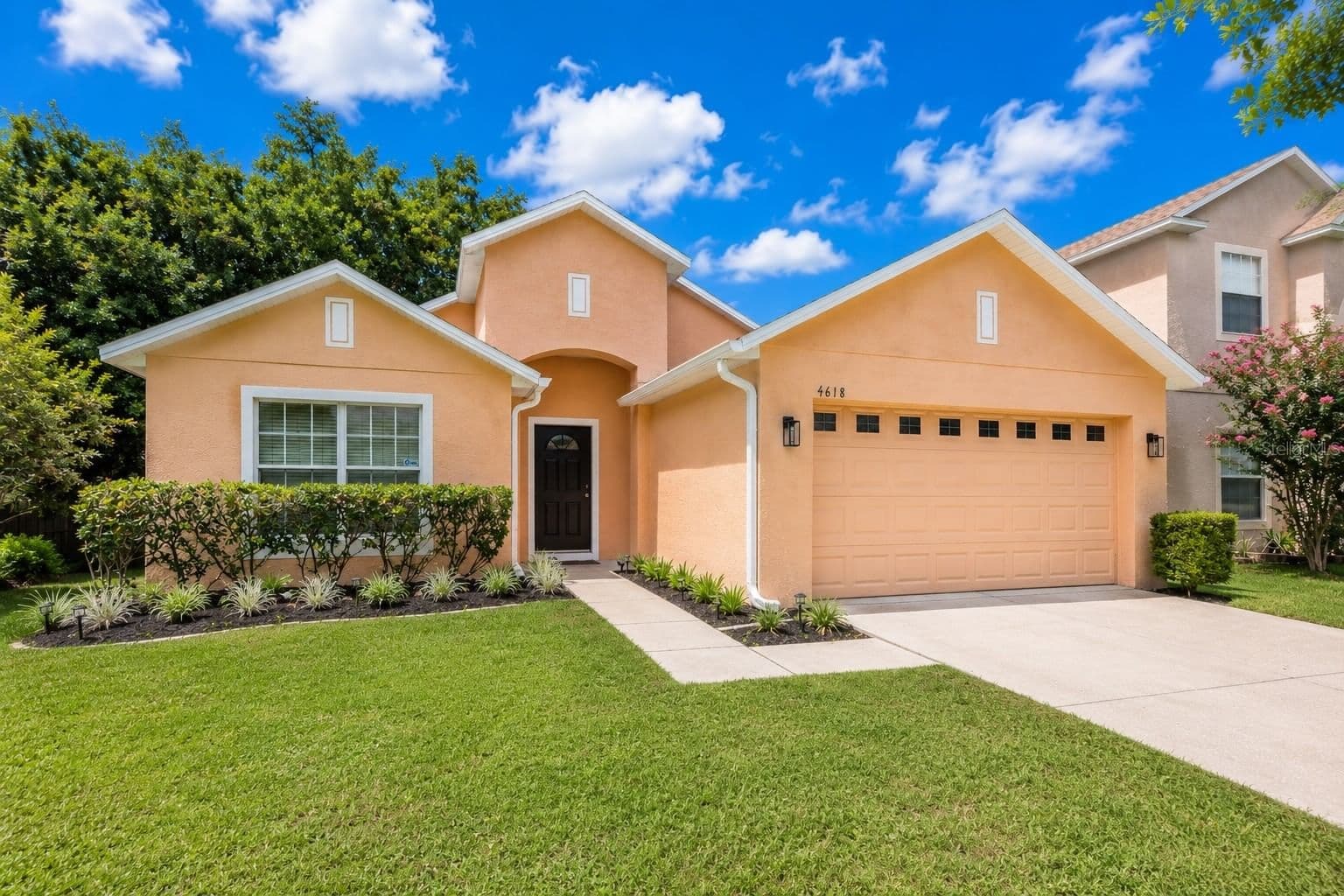 4618 AGUILA, Orlando, FL 32826