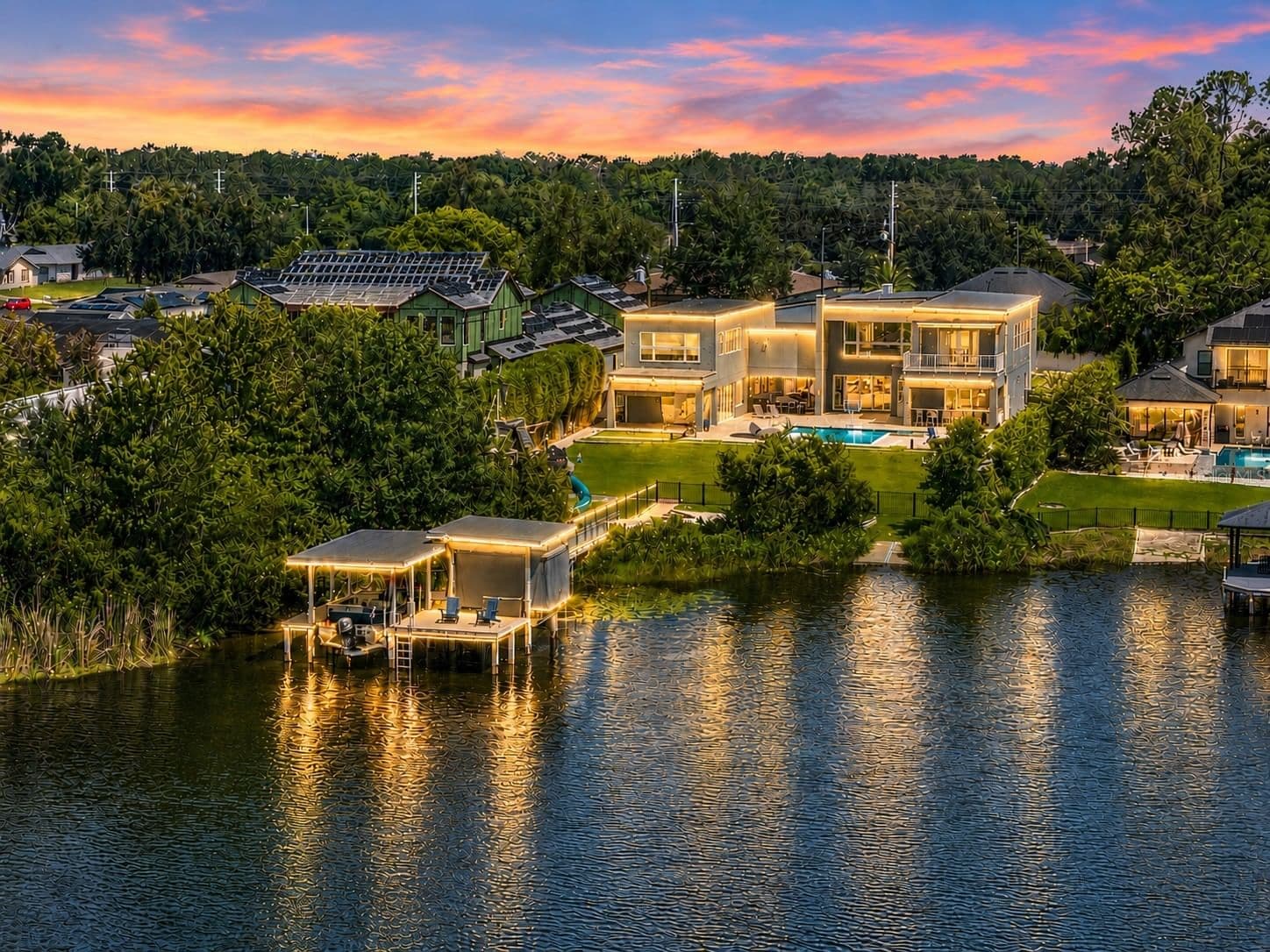 8922 UNIVERSITY, Orlando, FL 32817