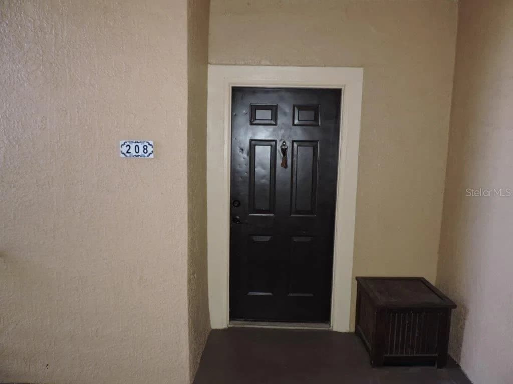 5542 METROWEST 2