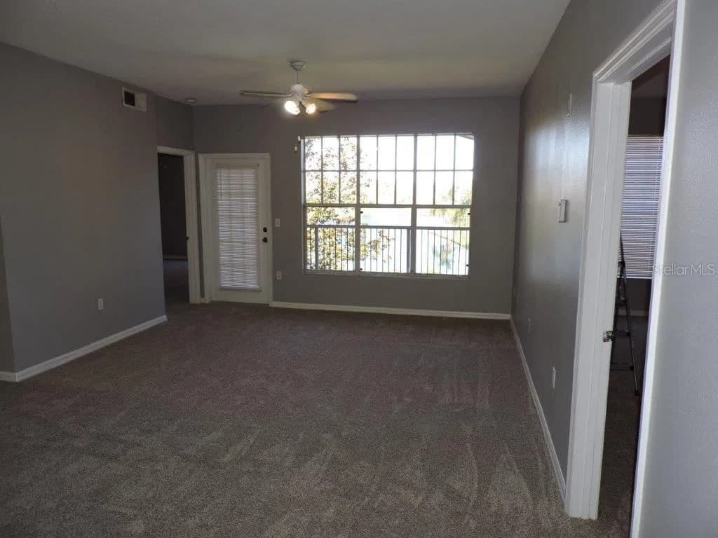 5542 METROWEST 3