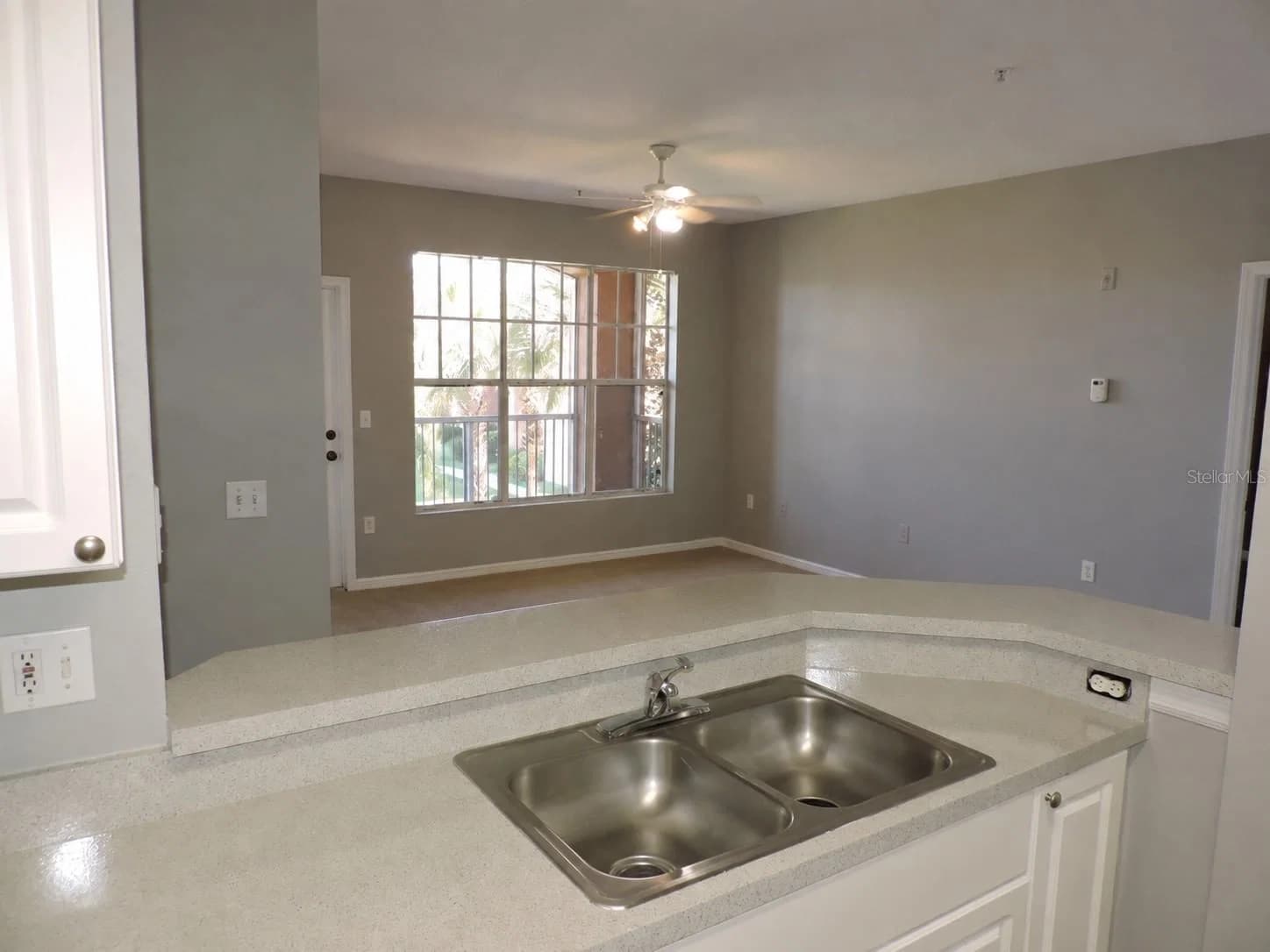 5542 METROWEST 5