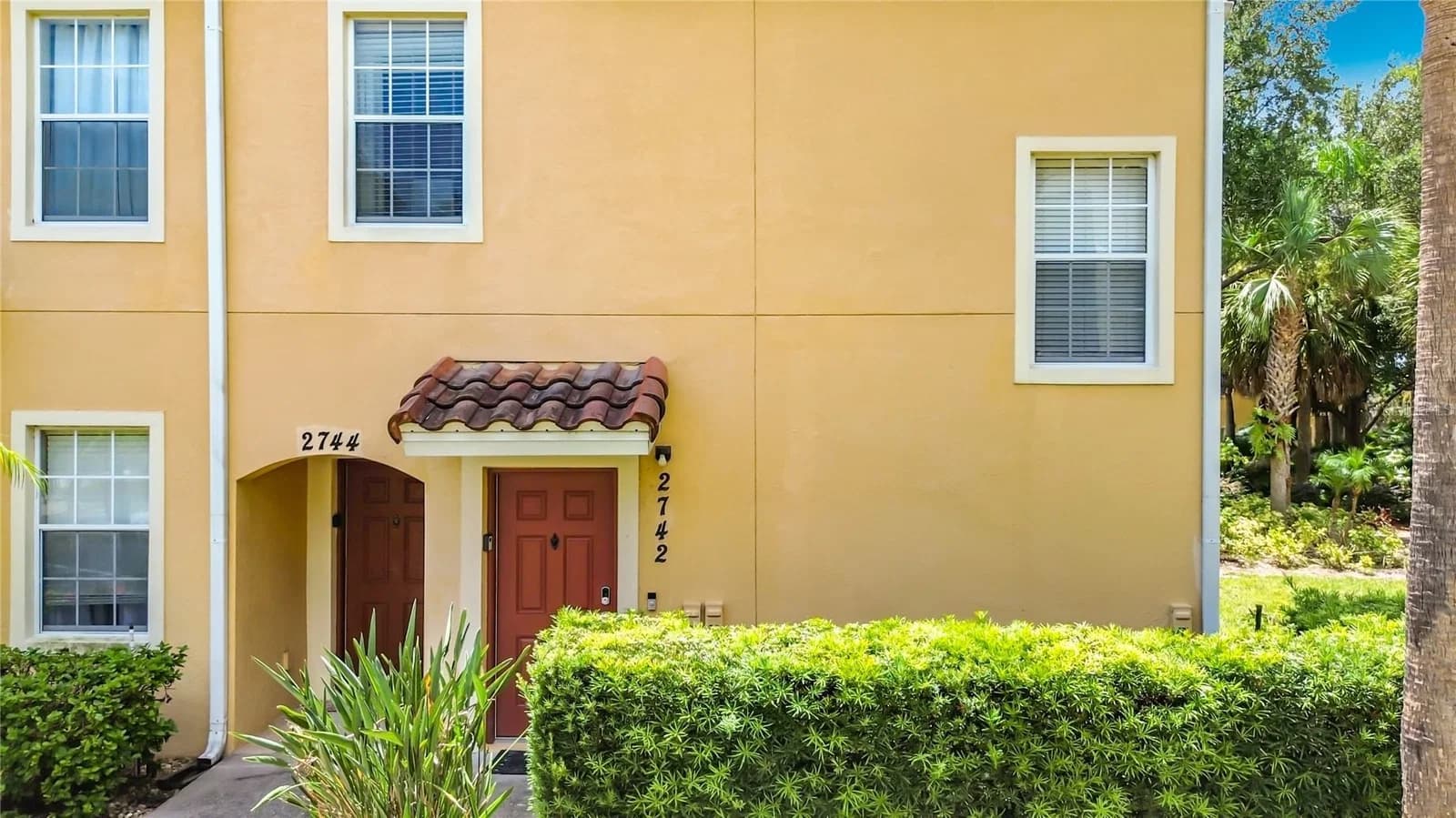 2742 OAKWATER 4