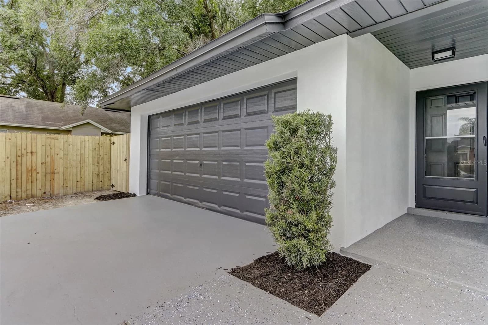 7711 LAKESIDE WOODS 5