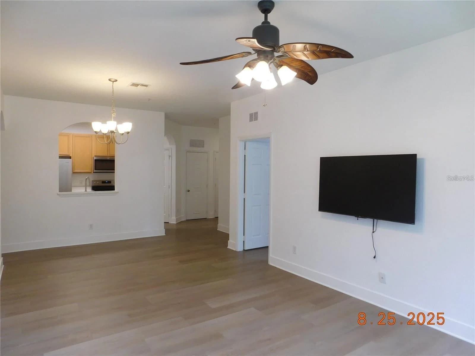 6100 STEVENSON 5