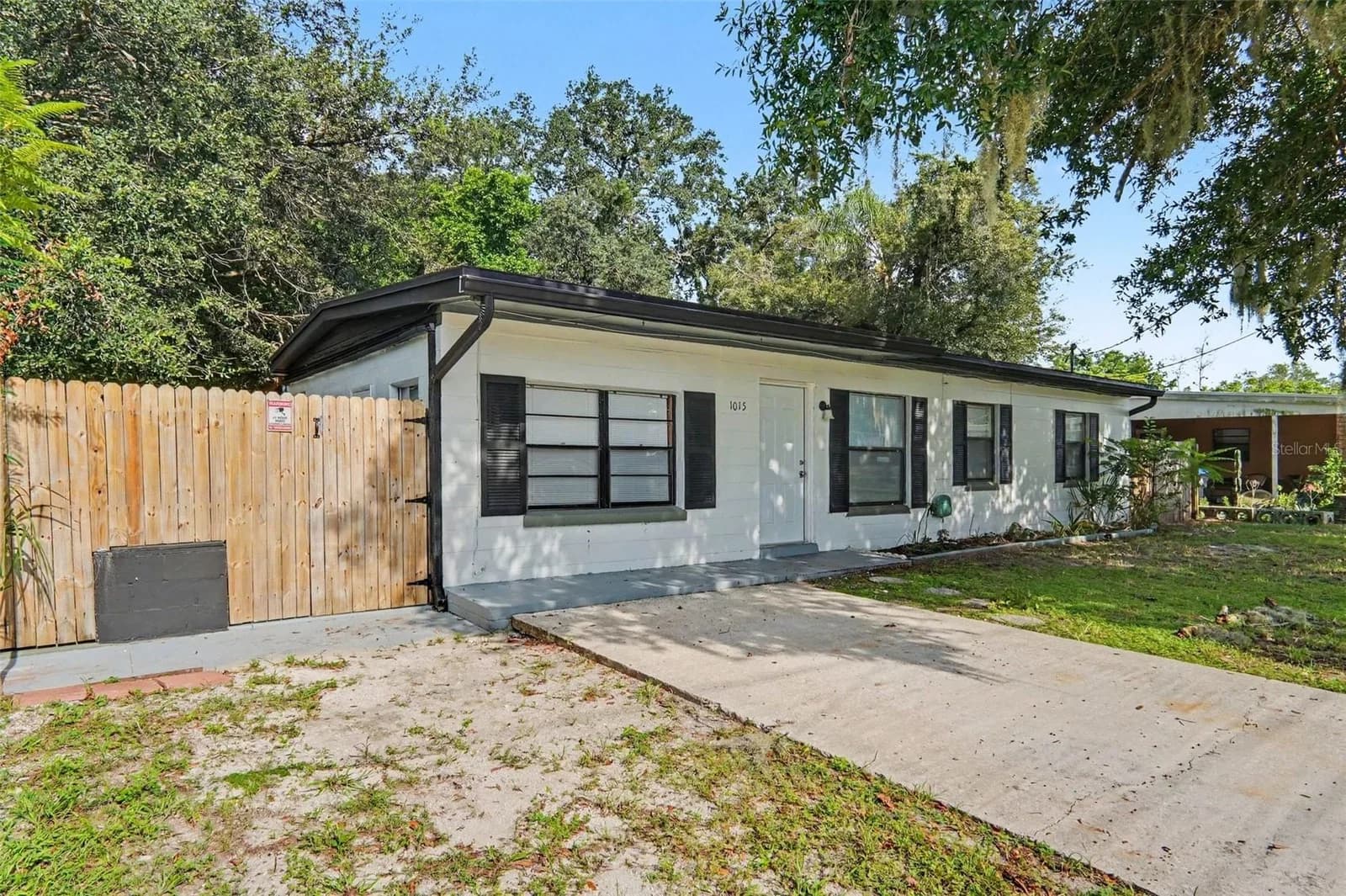 1015 EMERALDA, Orlando, FL 32808