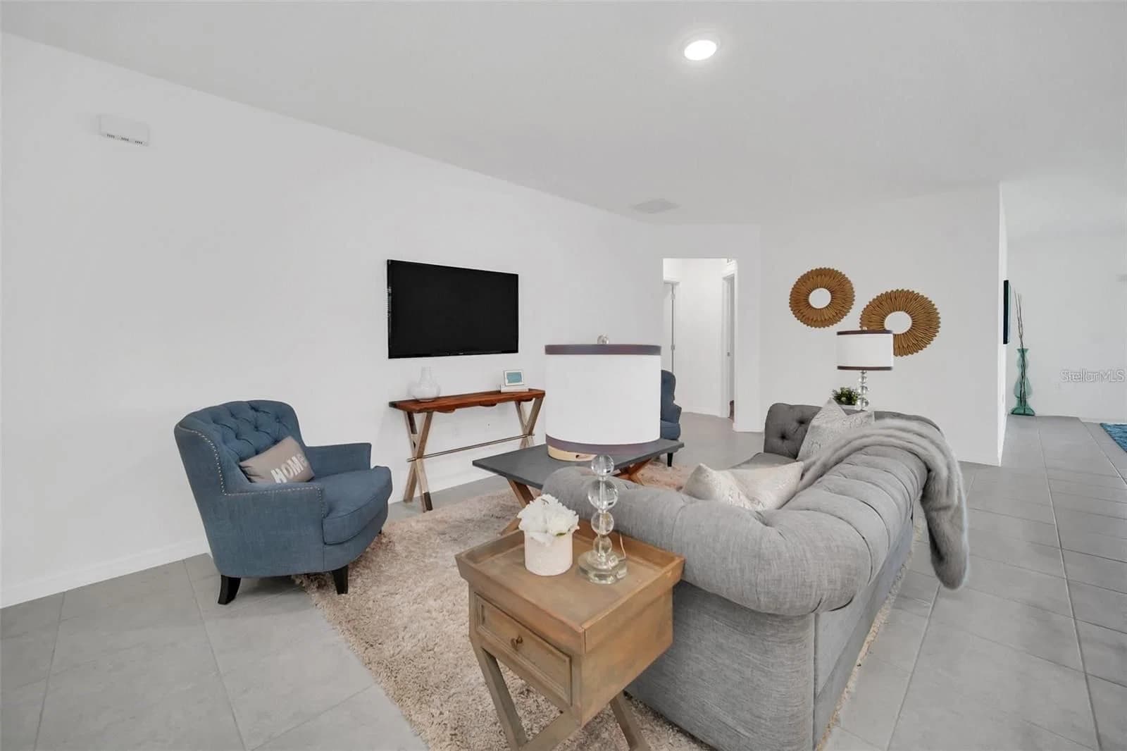 1154 OAK BLUFF 5