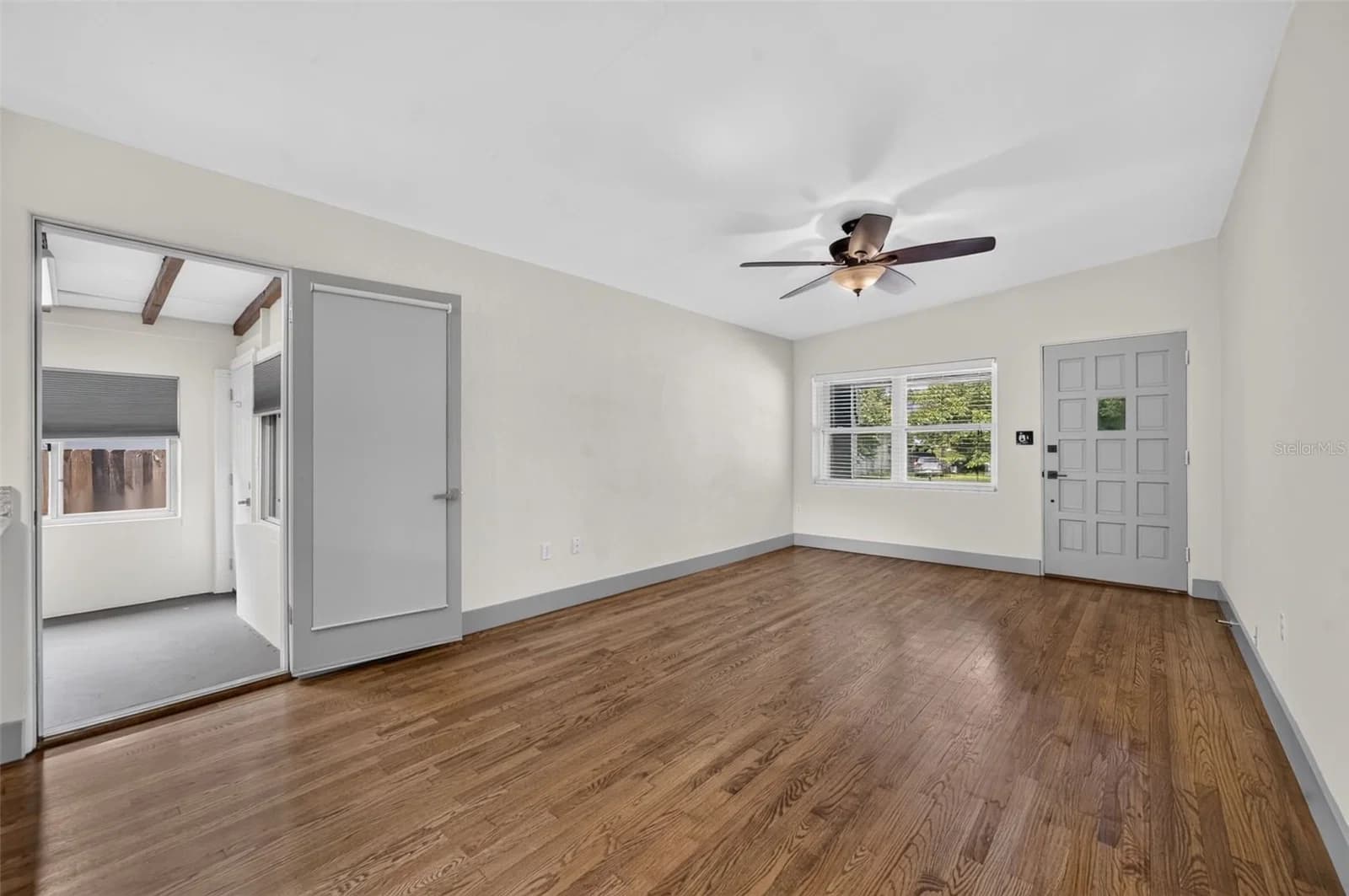 1317 CLOVERLAWN 5