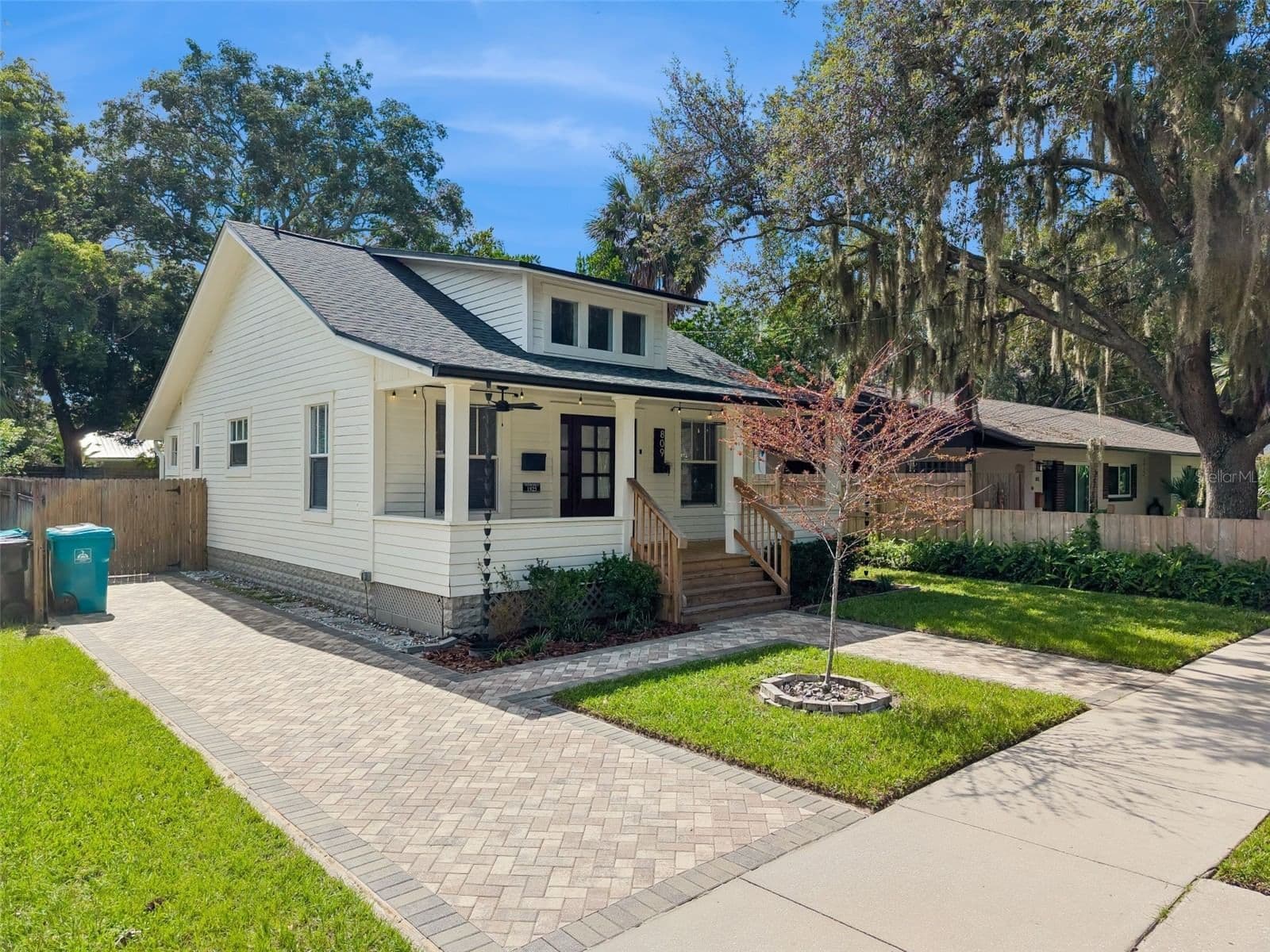 809 HYER 3