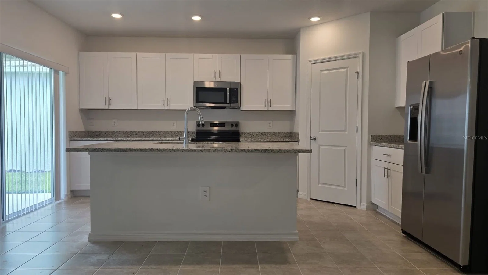 4759 CLOISTER 4