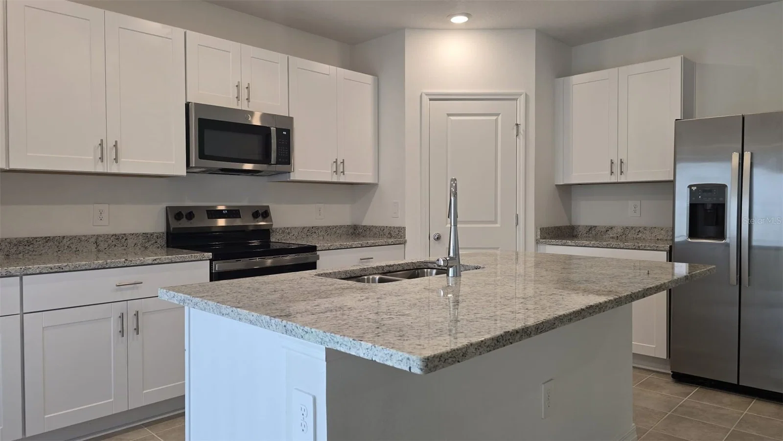 4759 CLOISTER 5