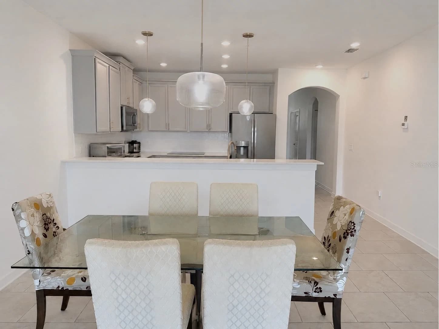8990 AZALEA SANDS 3