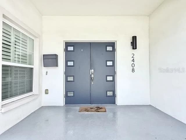 2408 CORRINE 4