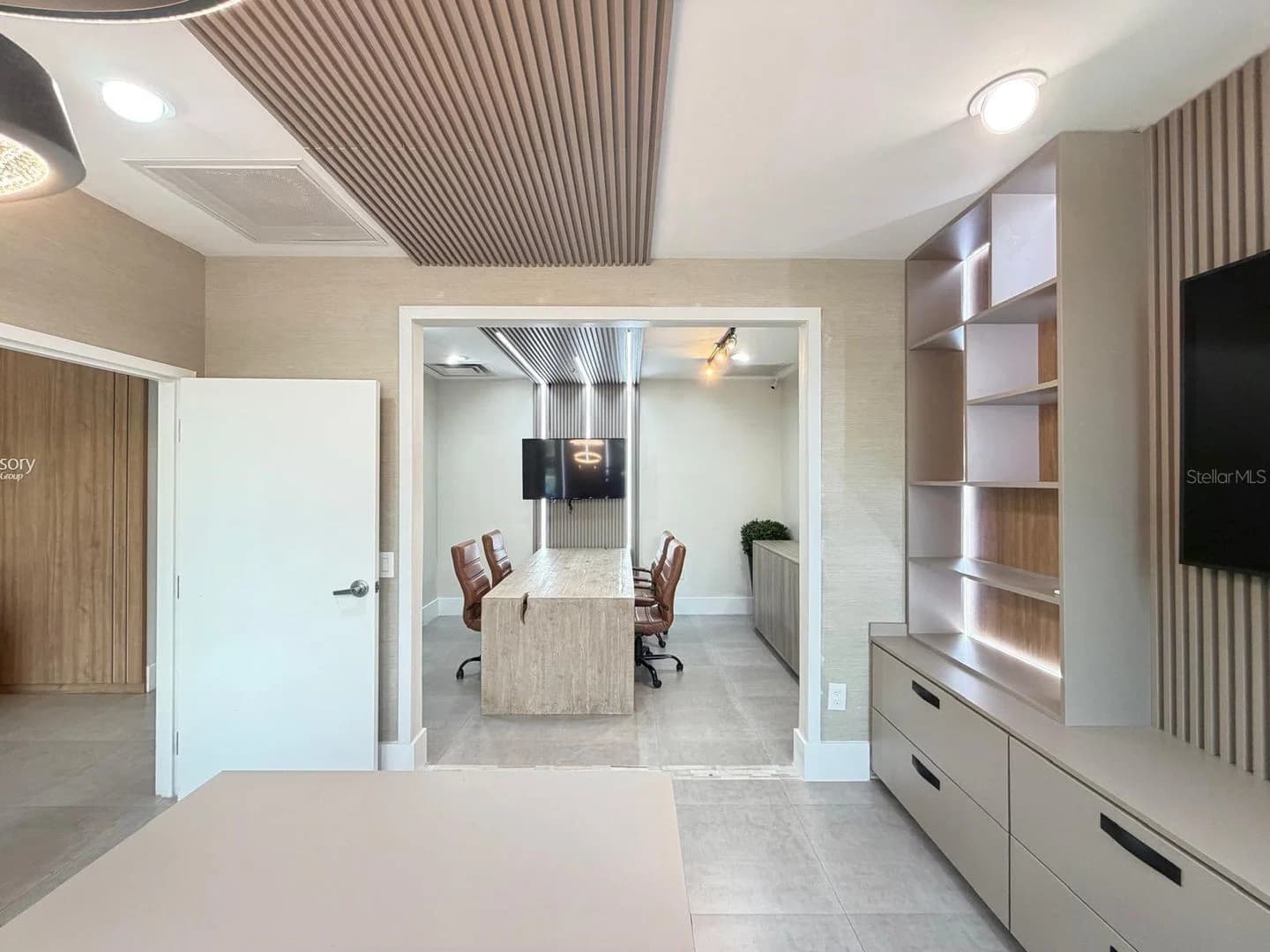7901 KINGSPOINTE 5