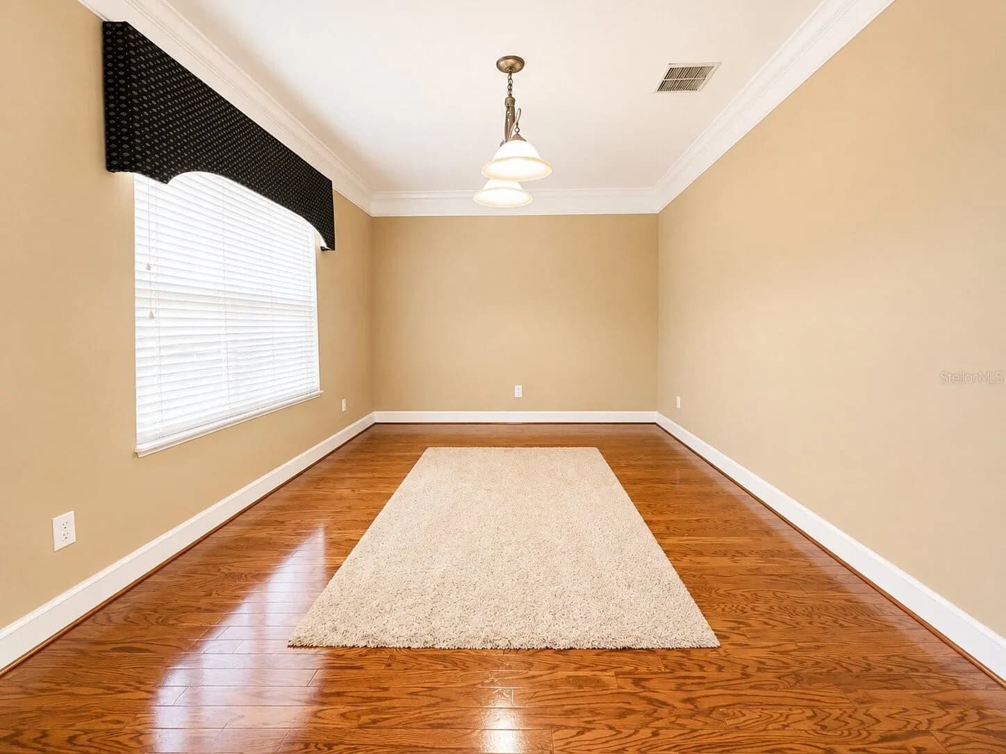 8650 TARA OAKS 3