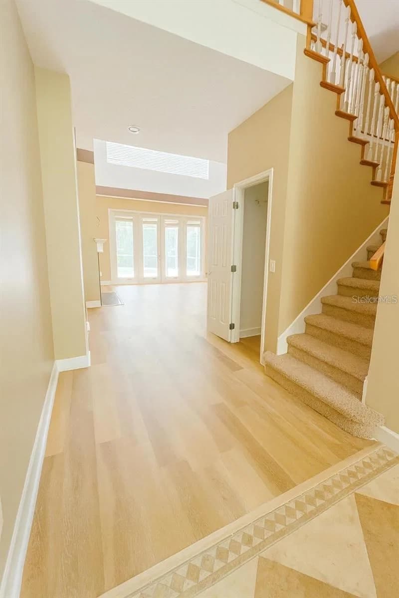8650 TARA OAKS 5
