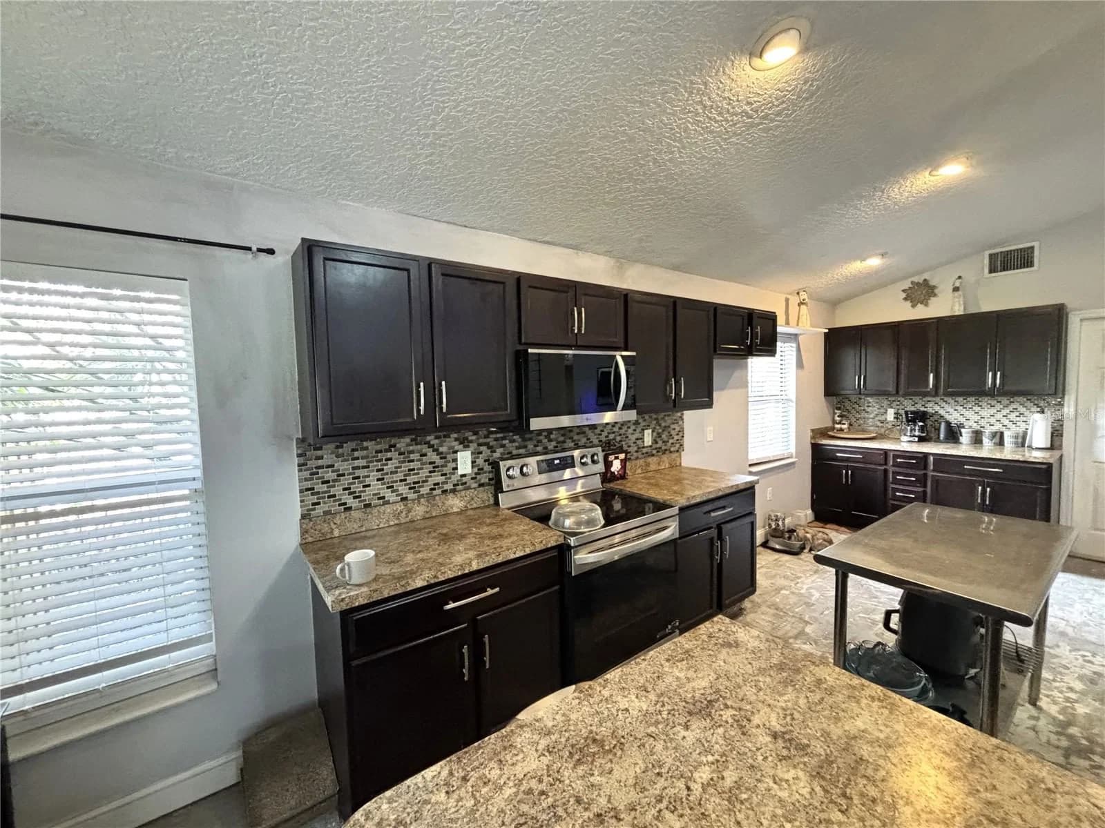 6473 LONG BREEZE Road, Orlando, FL 32810 2