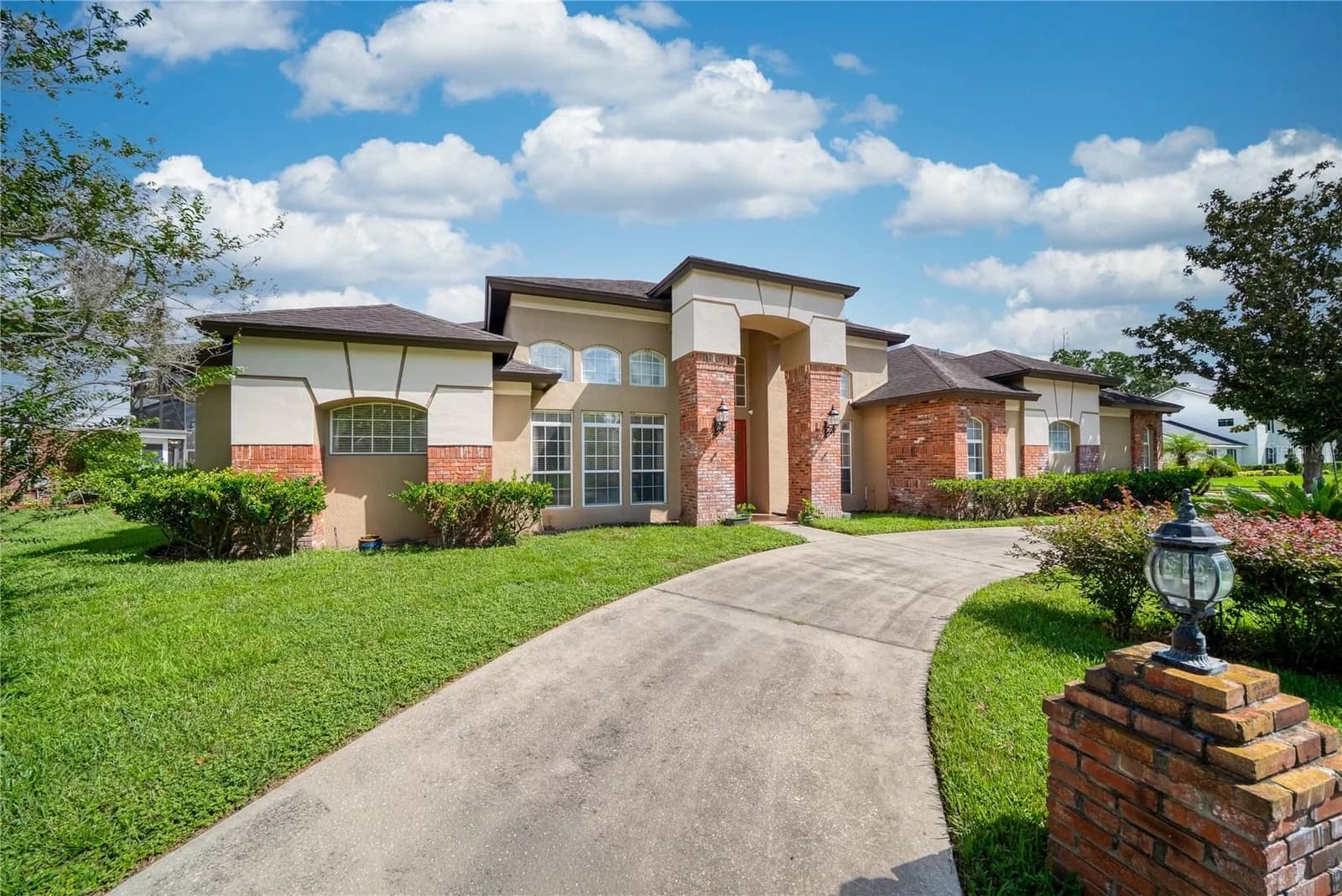 2335 FOREST CLUB Drive, Orlando, FL 32804