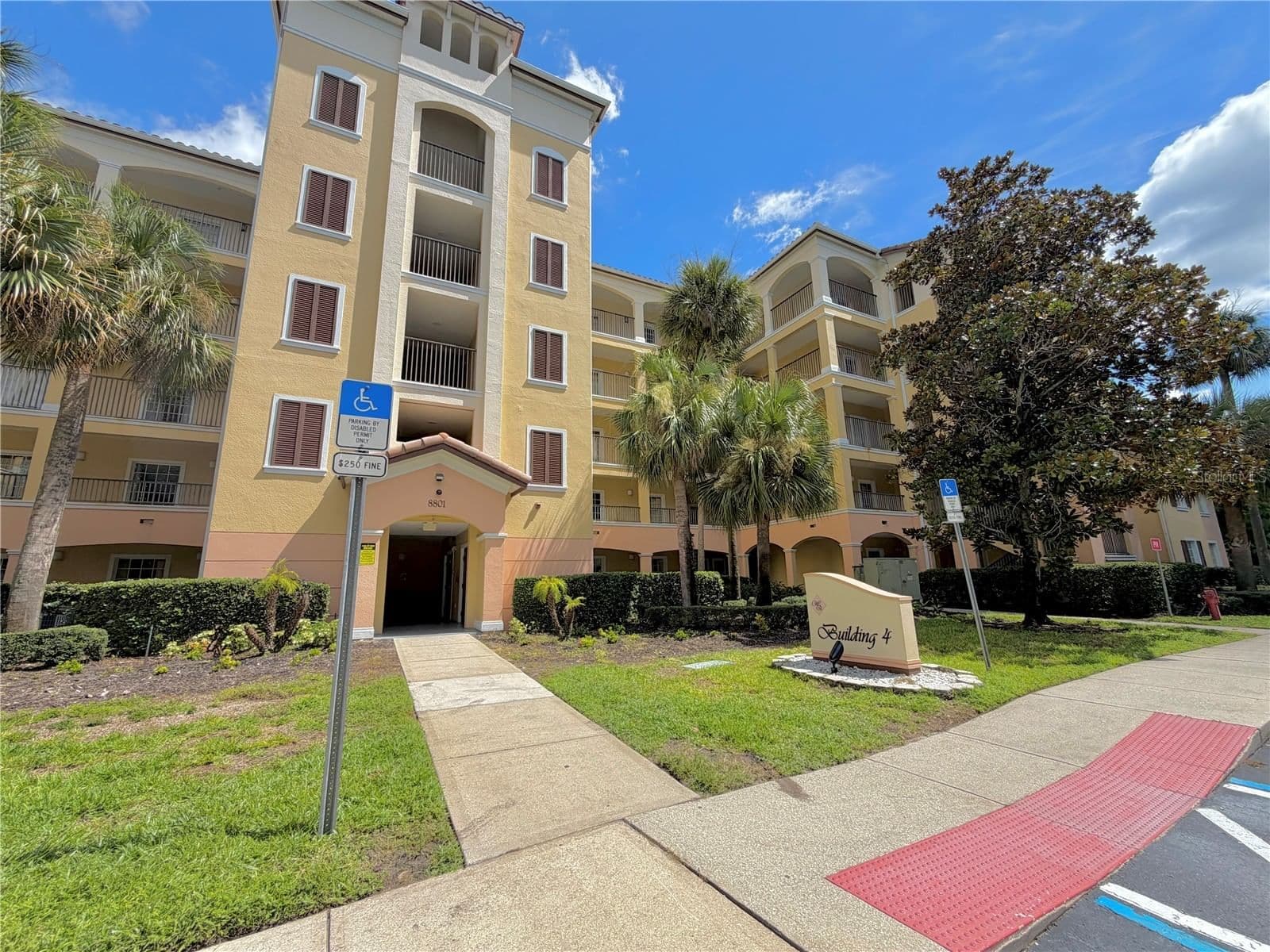 8801 WORLDQUEST, Orlando, FL 32821