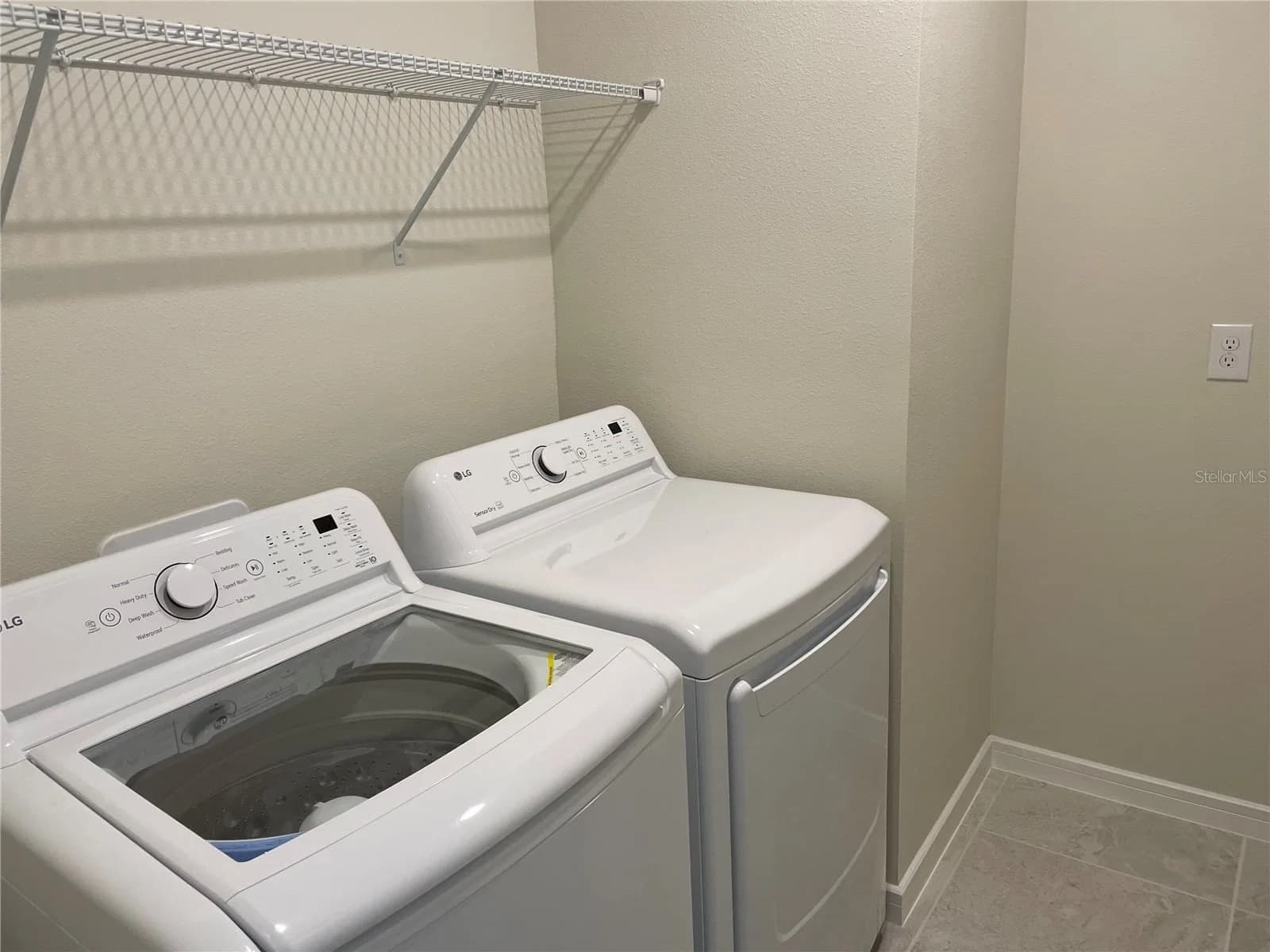 1260 REGAL KING 5