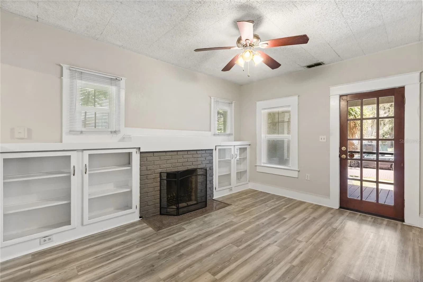 1509 WOODWARD 5