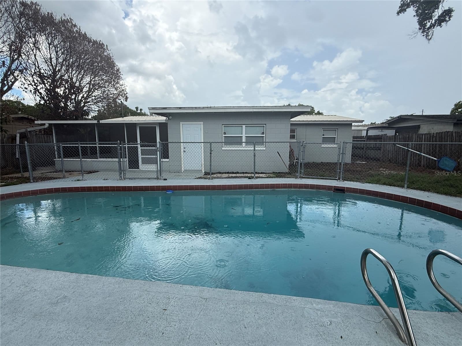6308 RAVINNIA 4