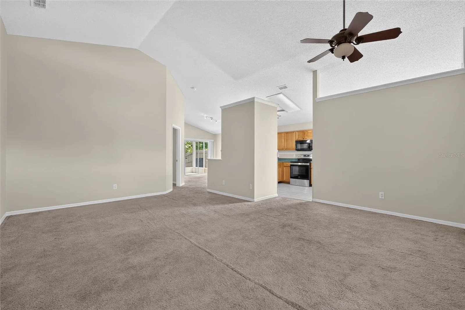 13617 EMERALDVIEW 5