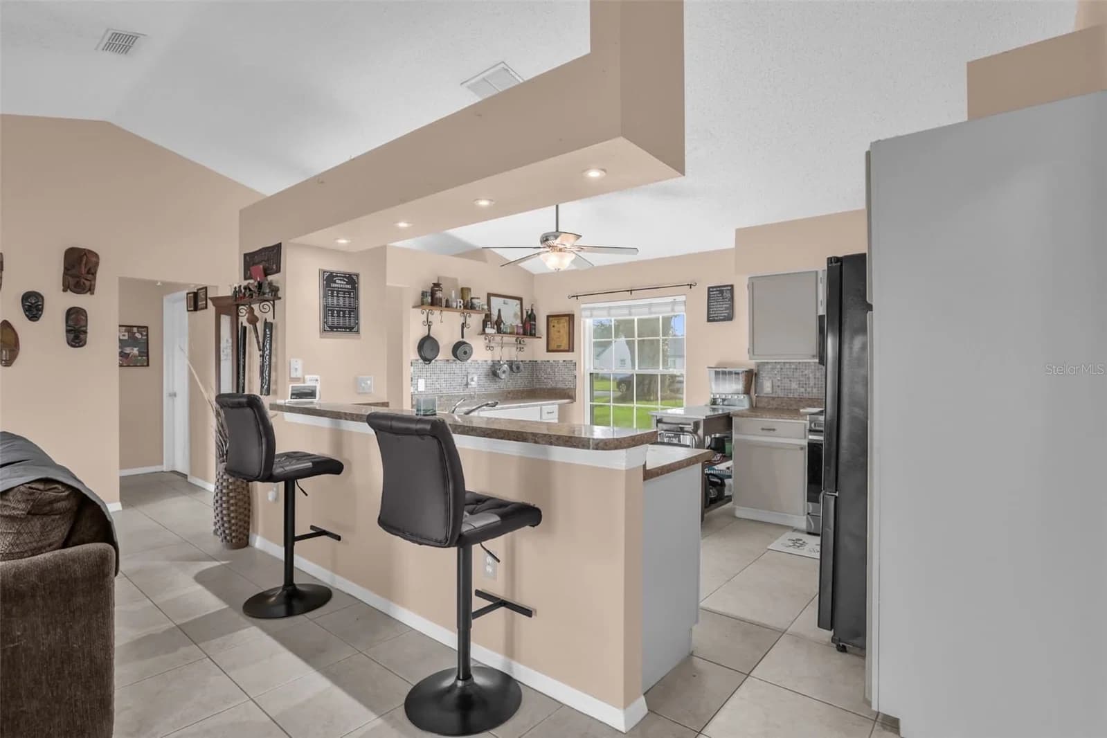 418 GROVEPARK 3