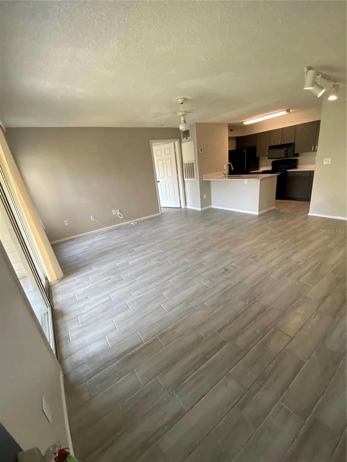 5112 PARK CENTRAL 3