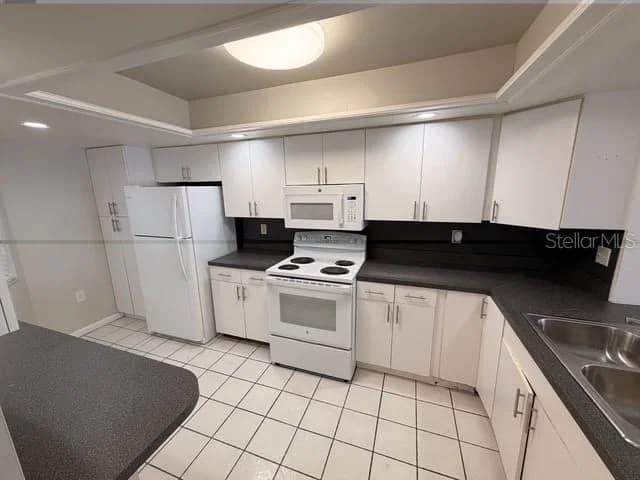 4109 FAIRVIEW VISTA 4