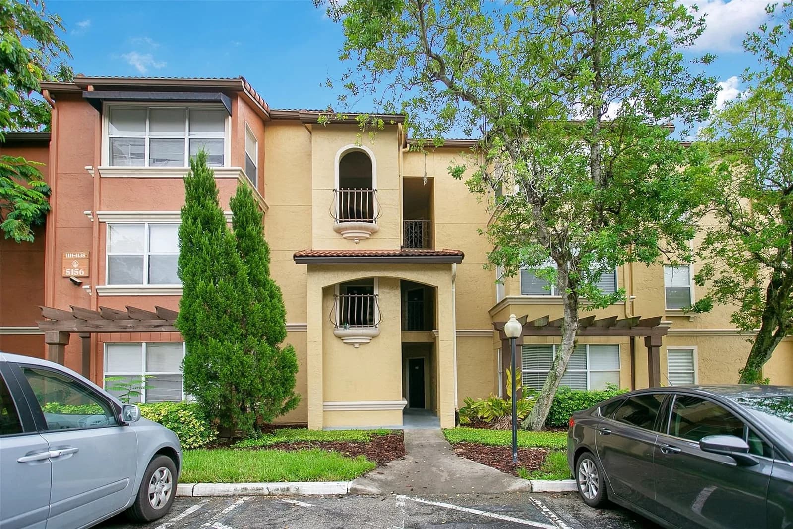 5164 CONROY, Orlando, FL 32811