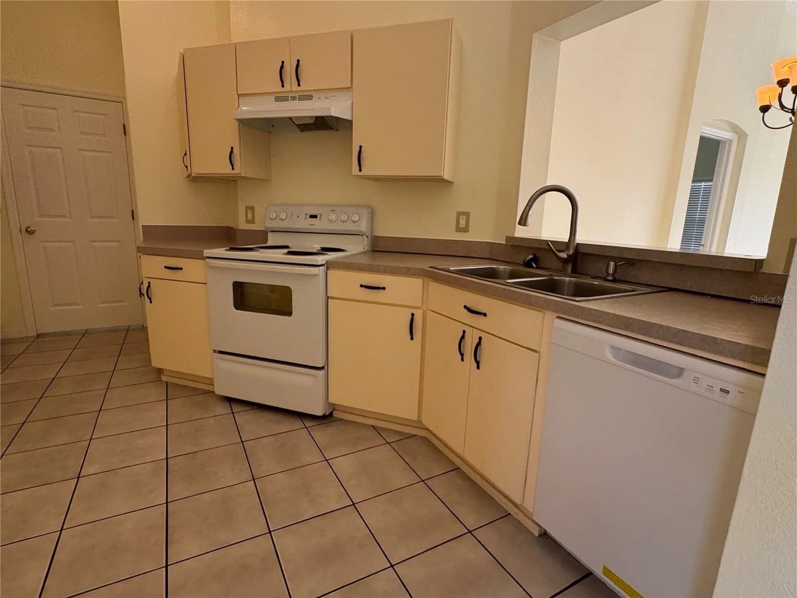 7872 ELMSTONE 4