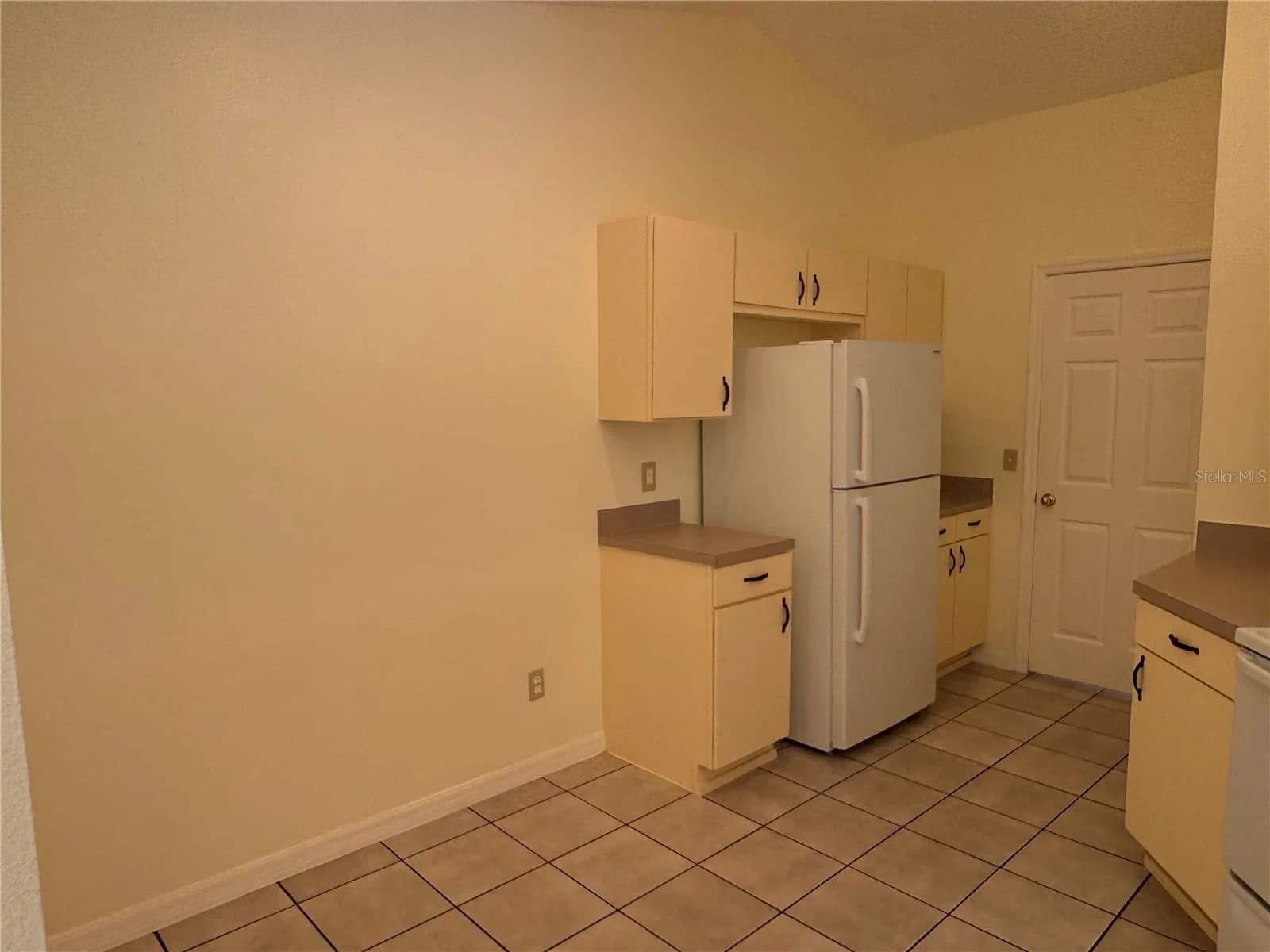7872 ELMSTONE 5