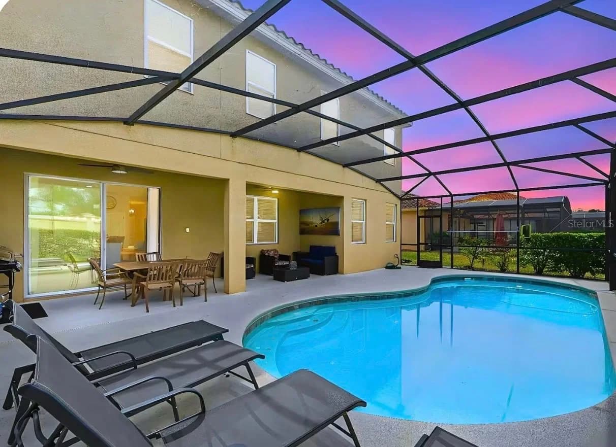 4035 OAKRISE 2