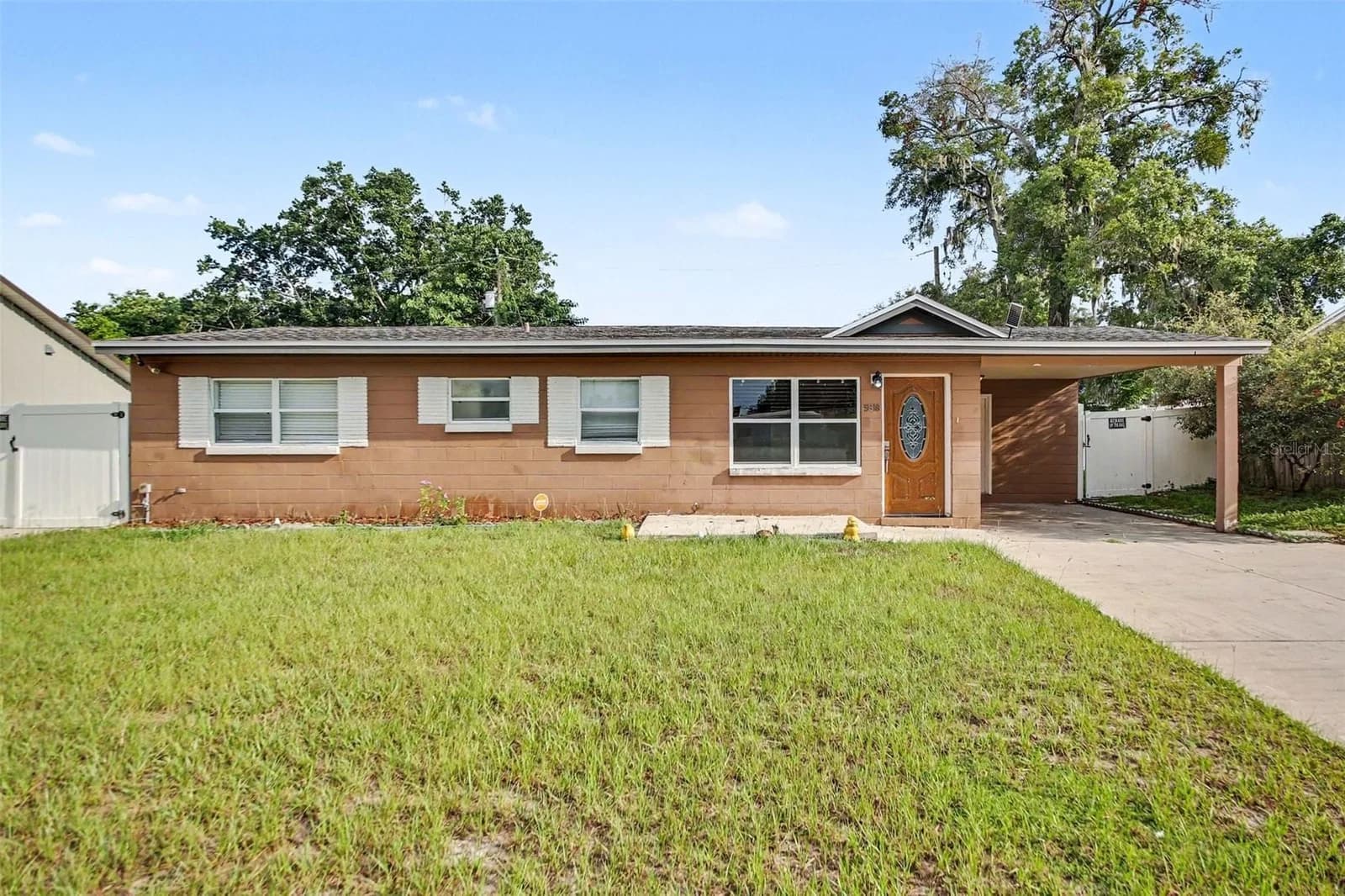 5818 FLORI, Orlando, FL 32808
