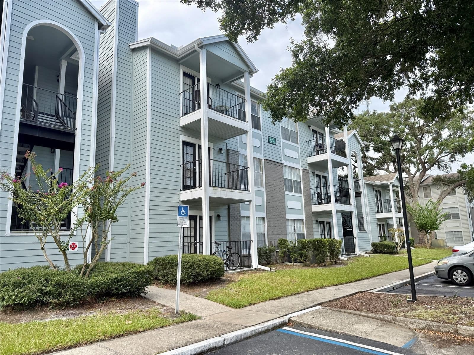 2550 ALAFAYA 2
