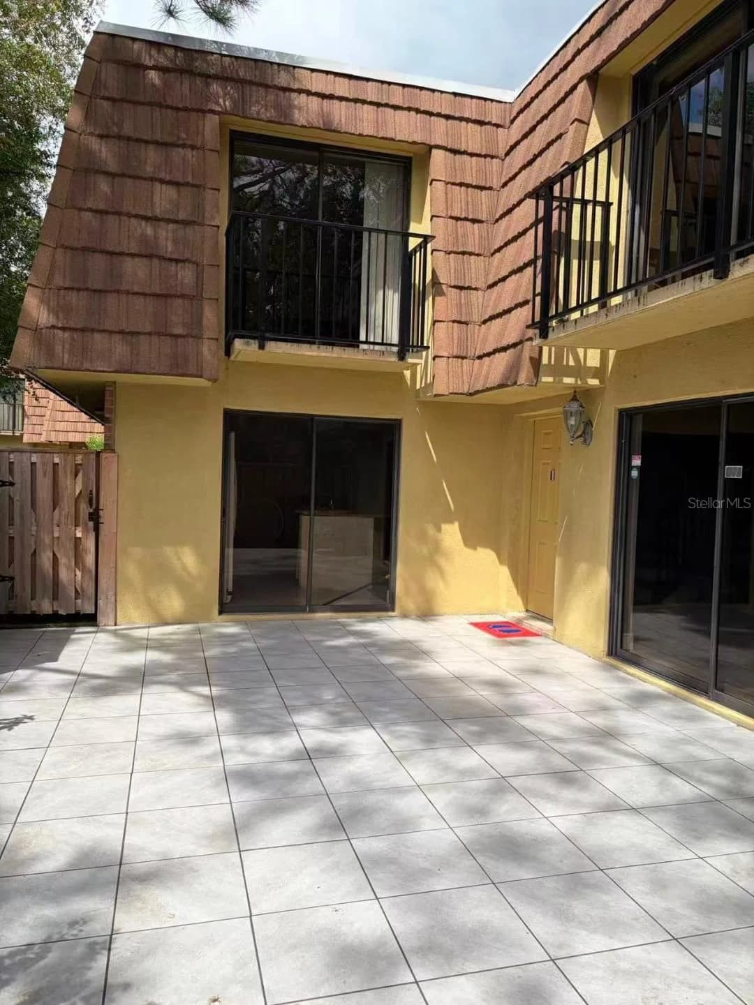 5371 BAMBOO Court #401, Orlando, FL 32811 3