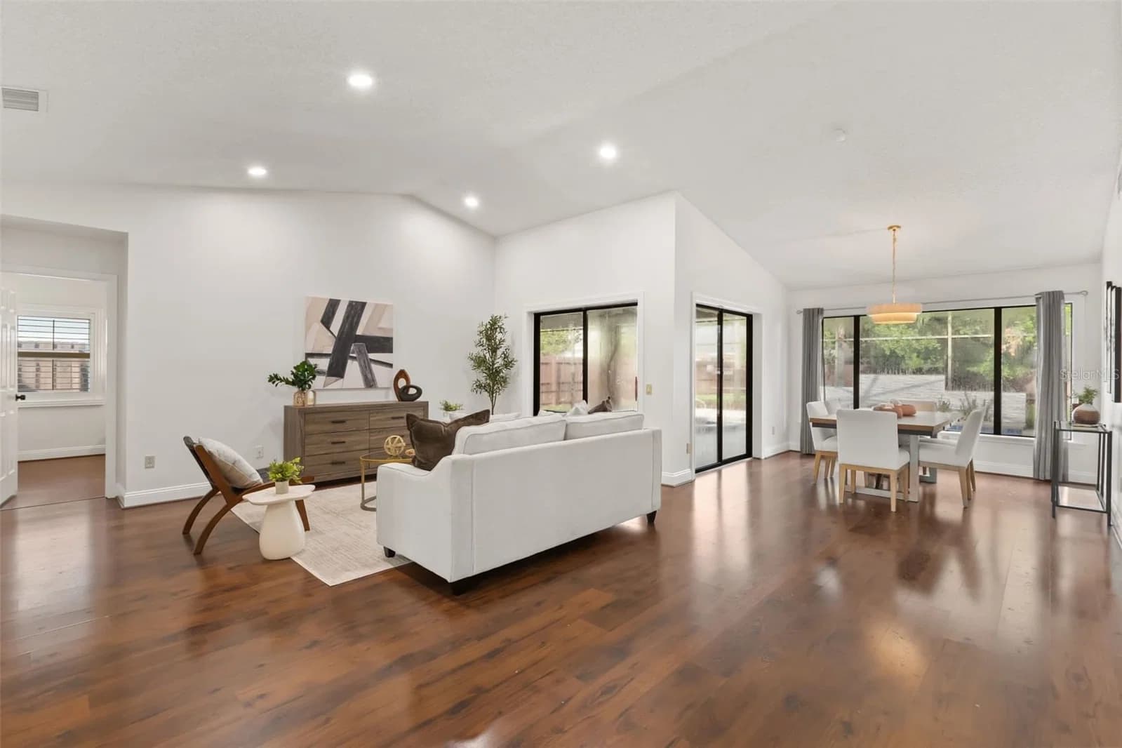 7449 SPARKLING LAKE 3